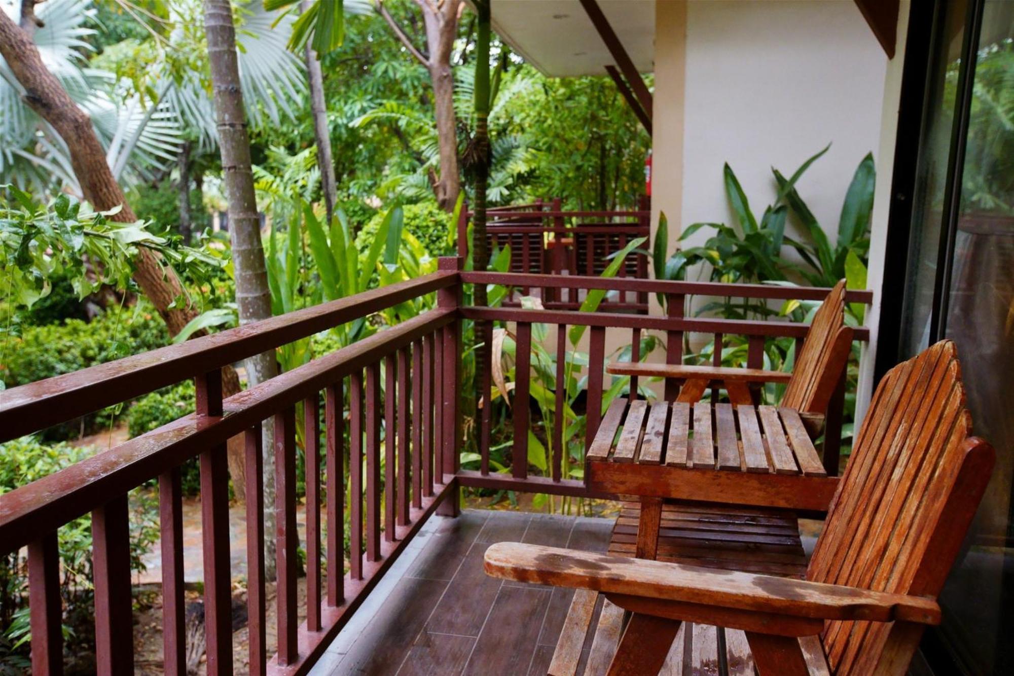 Chawalun Resort Don Tum Exterior foto