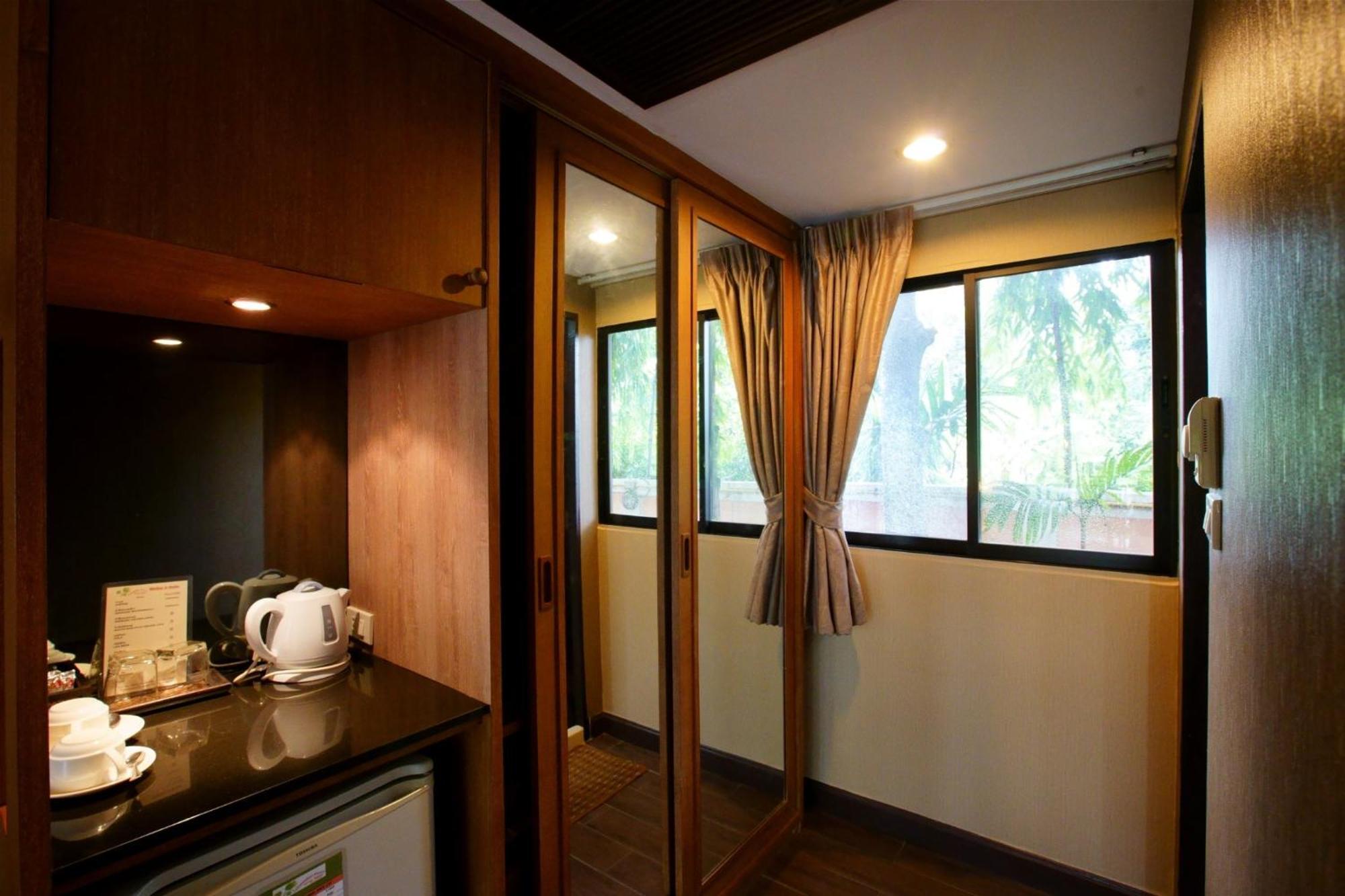 Chawalun Resort Don Tum Exterior foto
